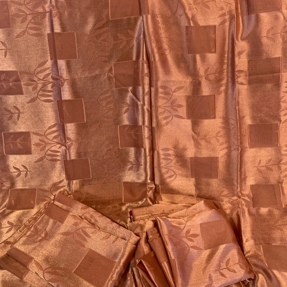 Beautiful curtain panels set of 4 - Picture 7 of 9